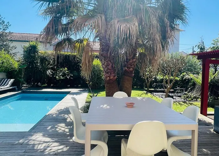 Maison Etxe Marie Avec Piscine Golf St Charles بيت للعطل