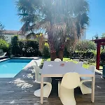 Maison Etxe Marie Avec Piscine Golf St Charles Feriehus